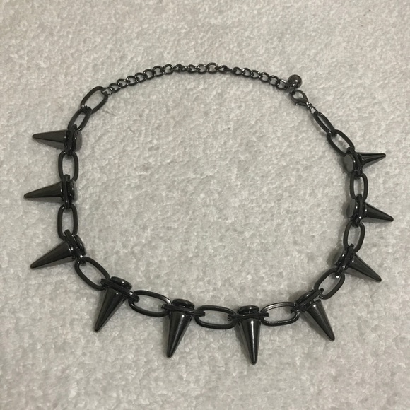 Punk goth spikes choker necklace - Picture 2 of 4